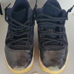 Jordan 11  Baron Lows